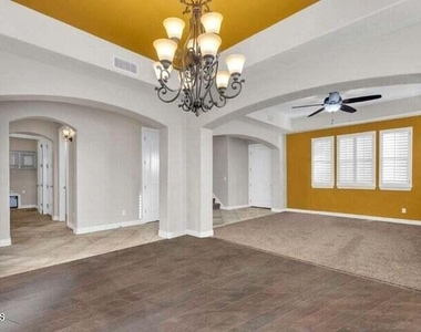 841 Golden Edge Court - Photo Thumbnail 4