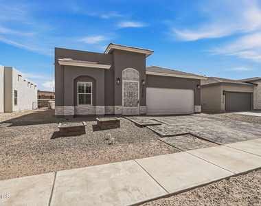 14824 Sam Garcia Avenue - Photo Thumbnail 2