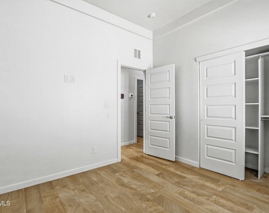 14824 Sam Garcia Avenue - Photo Thumbnail 17