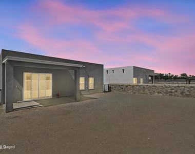 14824 Sam Garcia Avenue - Photo Thumbnail 25