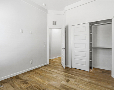 14824 Sam Garcia Avenue - Photo Thumbnail 20