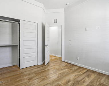 14824 Sam Garcia Avenue - Photo Thumbnail 22