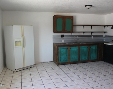 1368 Reid Road - Photo Thumbnail 5