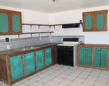 1368 Reid Road - Photo Thumbnail 4