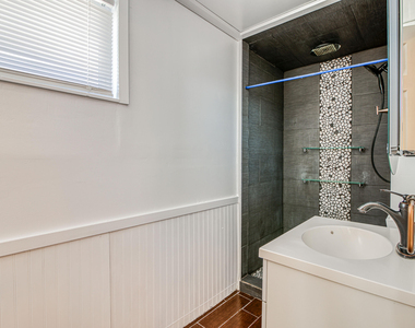 8613 Kingsway Drive - Photo Thumbnail 16