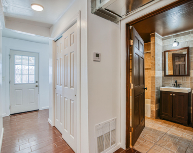 8613 Kingsway Drive - Photo Thumbnail 22
