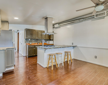 8613 Kingsway Drive - Photo Thumbnail 29