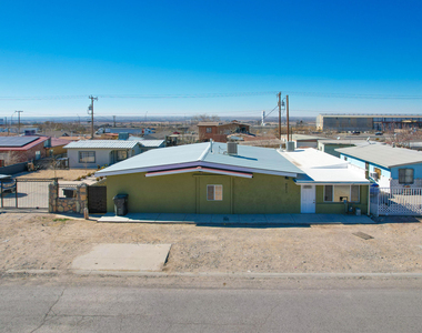 8613 Kingsway Drive - Photo Thumbnail 46