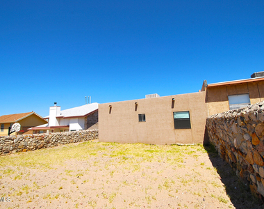 216 Cutlass Drive - Photo Thumbnail 21
