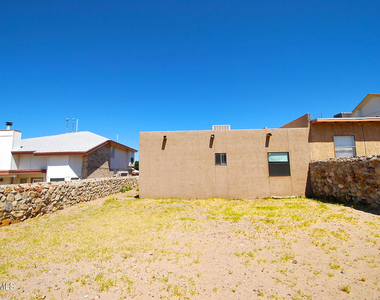 216 Cutlass Drive - Photo Thumbnail 20