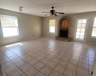 3200 Mountain Ridge Drive - Photo Thumbnail 3