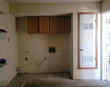 3200 Mountain Ridge Drive - Photo Thumbnail 20