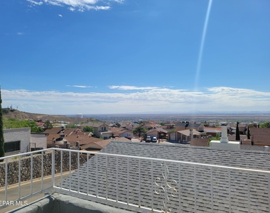 3200 Mountain Ridge Drive - Photo Thumbnail 35
