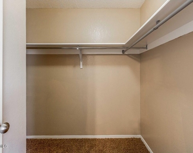 3256 Bell Point Drive - Photo Thumbnail 13