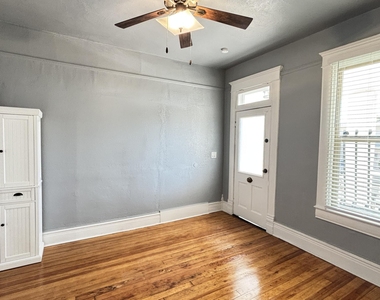 1509 E Yandell - Photo Thumbnail 4