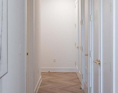 100 Putnam Avenue - Photo Thumbnail 7