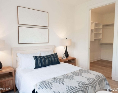 100 Putnam Avenue - Photo Thumbnail 9