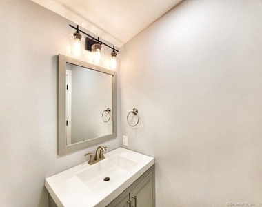 5 Isaacs Street - Photo Thumbnail 7