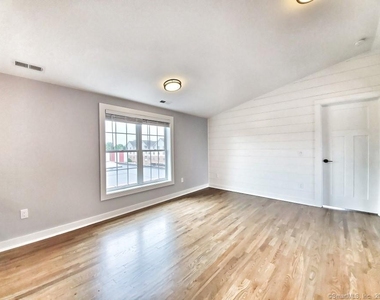 5 Isaacs Street - Photo Thumbnail 1
