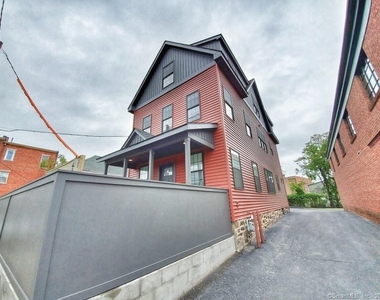 5 Isaacs Street - Photo Thumbnail 8
