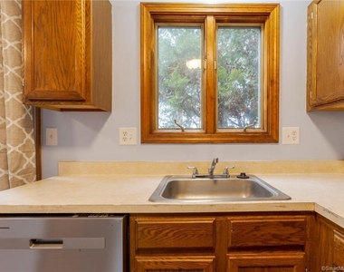 22 Windwood Drive - Photo Thumbnail 15