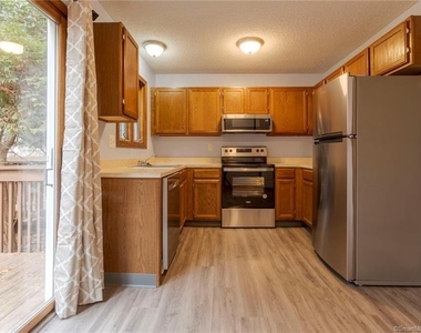 22 Windwood Drive - Photo Thumbnail 9