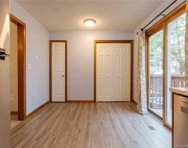 22 Windwood Drive - Photo Thumbnail 12