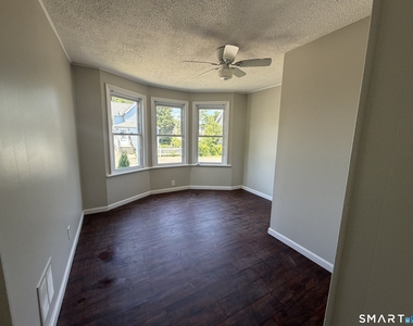 116 Hastings Street - Photo Thumbnail 4