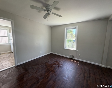 116 Hastings Street - Photo Thumbnail 6