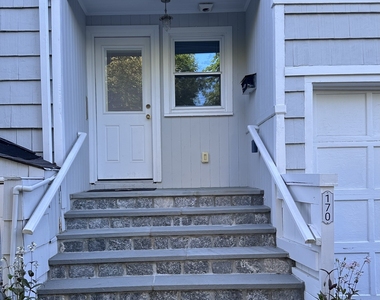 170 Brookfield Avenue - Photo Thumbnail 14