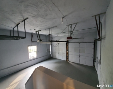 170 Brookfield Avenue - Photo Thumbnail 16