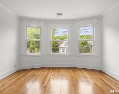 132 Bunker Hill Avenue - Photo Thumbnail 4