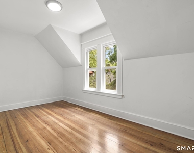 132 Bunker Hill Avenue - Photo Thumbnail 6