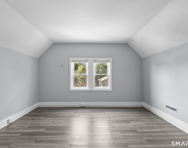 165 Starr Street - Photo Thumbnail 21