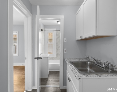 165 Starr Street - Photo Thumbnail 9