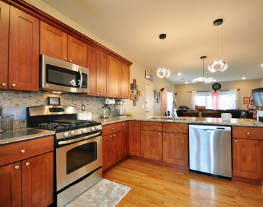 1 Katherine Way - Photo Thumbnail 4