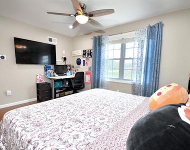 1 Katherine Way - Photo Thumbnail 23