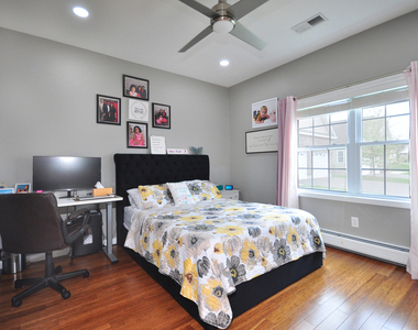 1 Katherine Way - Photo Thumbnail 13