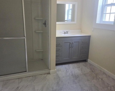 37 Rose Park Avenue - Photo Thumbnail 3