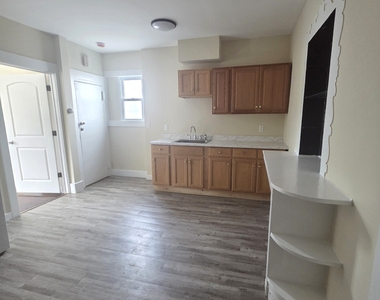 37 Rose Park Avenue - Photo Thumbnail 1