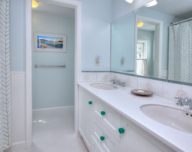 11 Treadwell Avenue - Photo Thumbnail 25