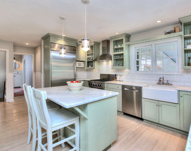 11 Treadwell Avenue - Photo Thumbnail 9