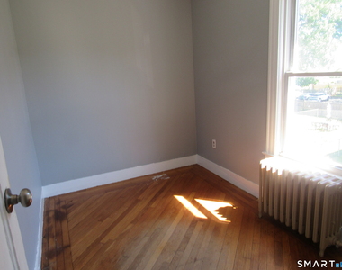 69 Center Street - Photo Thumbnail 7