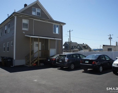 16 Manor Street - Photo Thumbnail 17