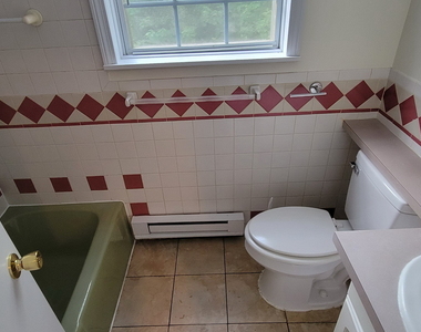 61 Taylor Avenue - Photo Thumbnail 10
