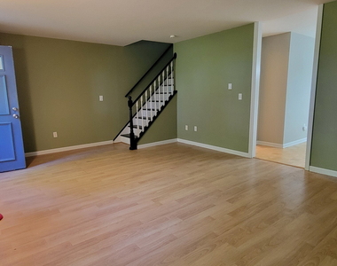 61 Taylor Avenue - Photo Thumbnail 3