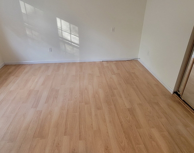61 Taylor Avenue - Photo Thumbnail 12