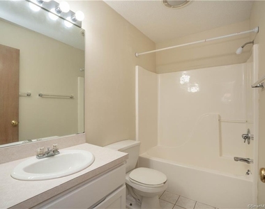 47 Pepper Bush Lane - Photo Thumbnail 25