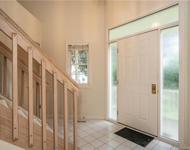 47 Pepper Bush Lane - Photo Thumbnail 3