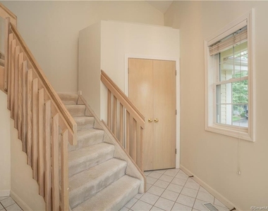 47 Pepper Bush Lane - Photo Thumbnail 4